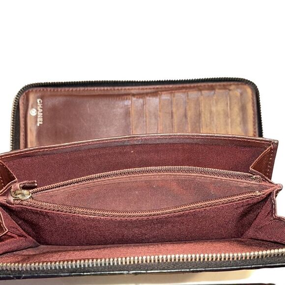 Authentic Chanel Black Zippy Wallet - Picture 12 of 16